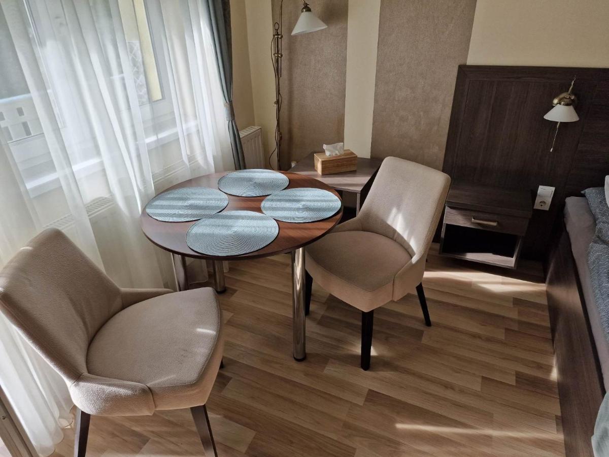 Waterlily Apartman Hévíz Exterior foto